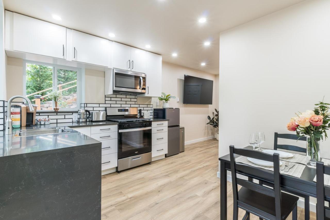 Beautiful Place With A Great Location, Free Parking, Wifi & Large Tv. Federal Way Kültér fotó