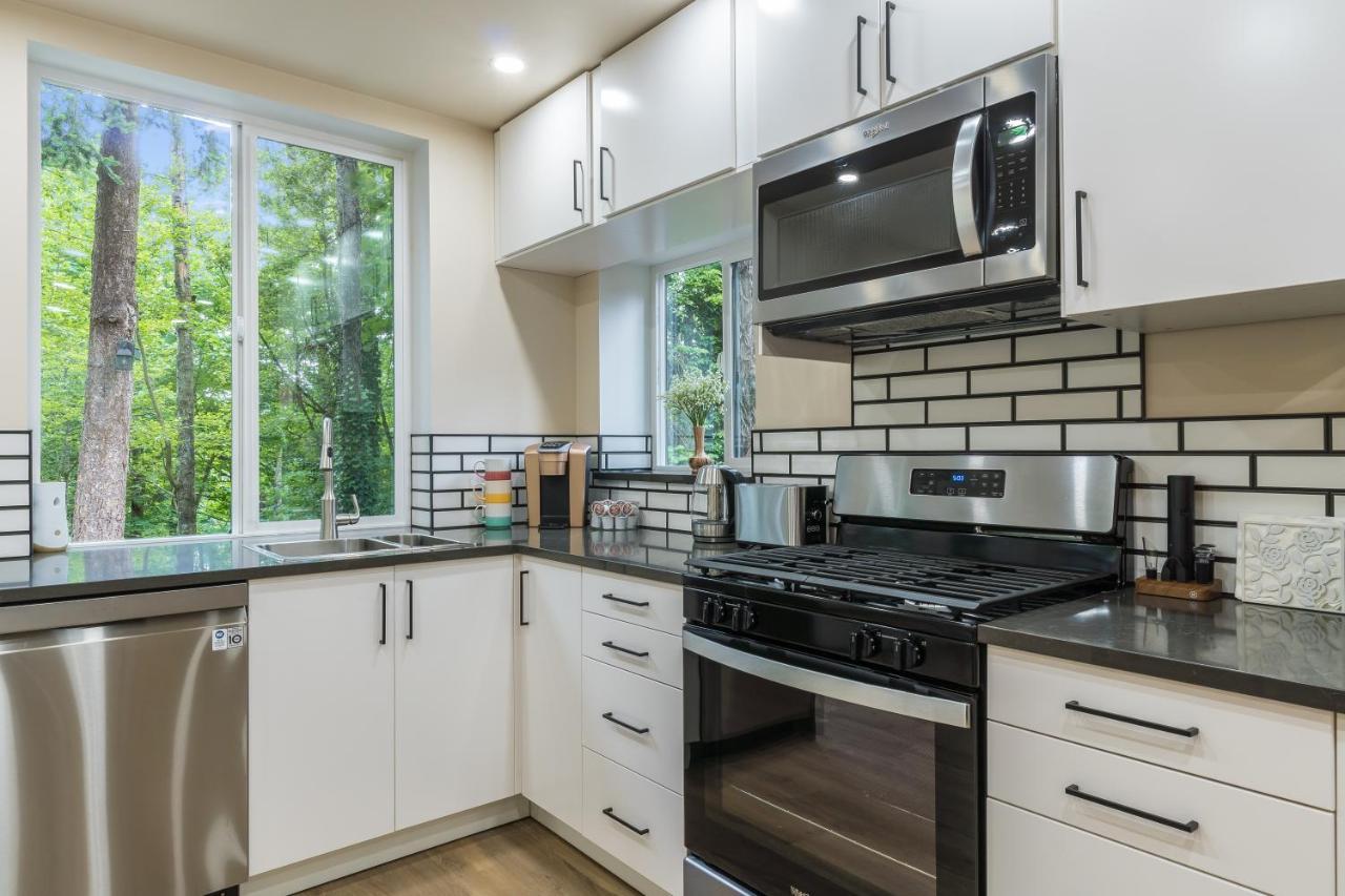 Beautiful Place With A Great Location, Free Parking, Wifi & Large Tv. Federal Way Kültér fotó