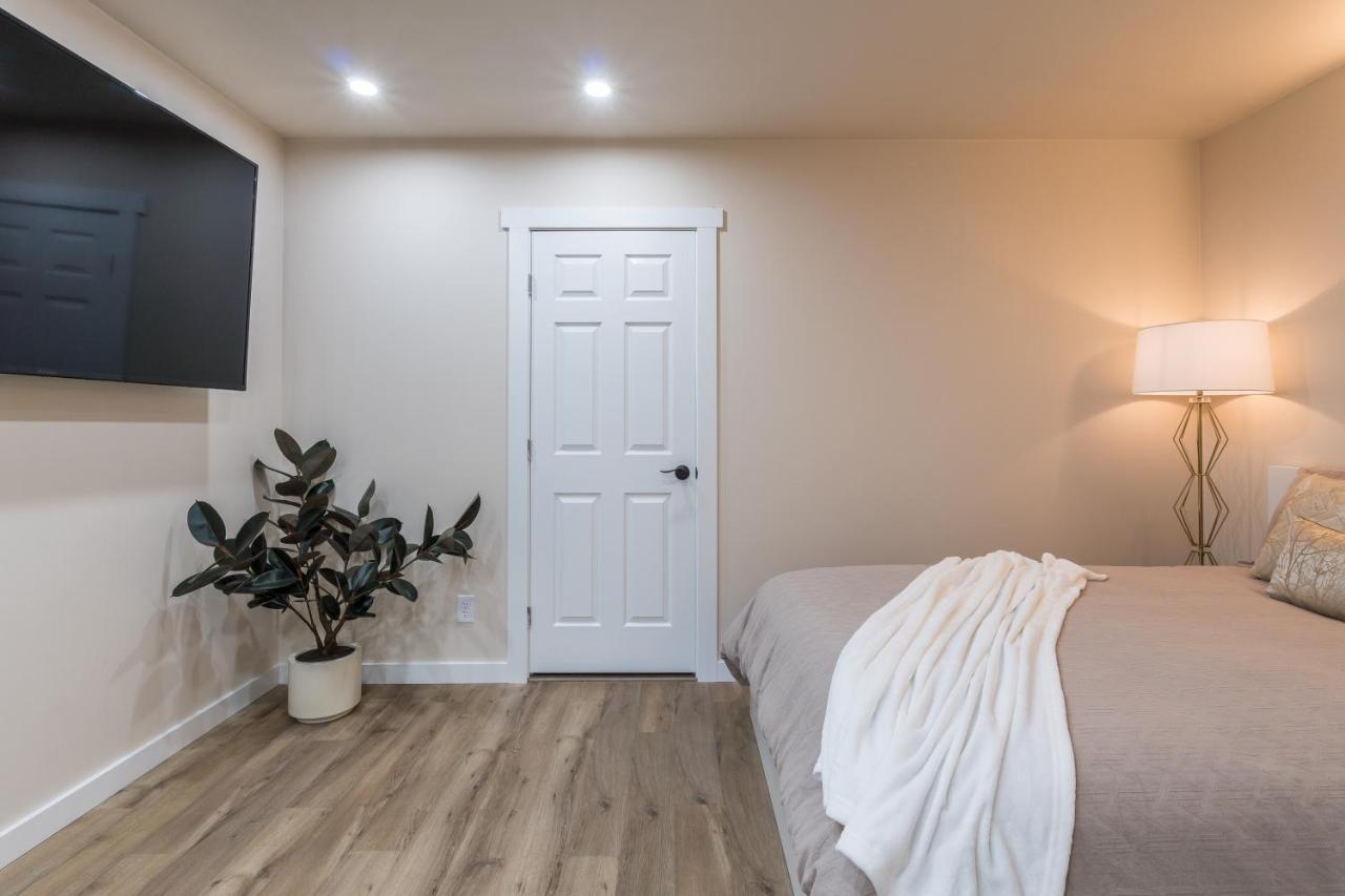 Beautiful Place With A Great Location, Free Parking, Wifi & Large Tv. Federal Way Kültér fotó