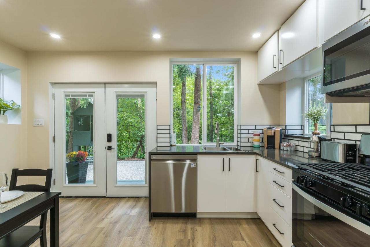 Beautiful Place With A Great Location, Free Parking, Wifi & Large Tv. Federal Way Kültér fotó