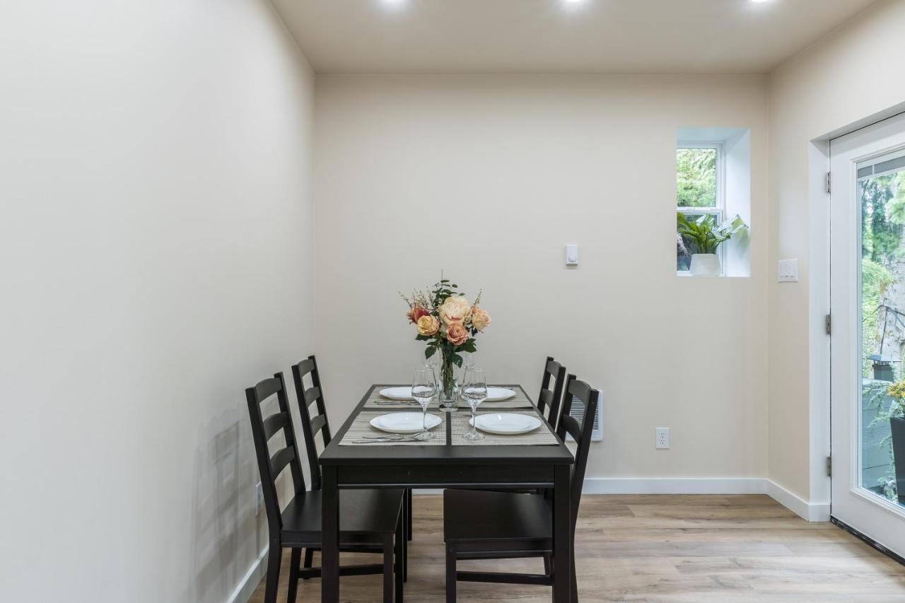 Beautiful Place With A Great Location, Free Parking, Wifi & Large Tv. Federal Way Kültér fotó